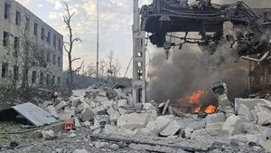 جاكرتا (رويترز) - دمرت ضربة جوية أوكرانية مستودعا روسيا للذخيرة في شبه جزيرة القرم