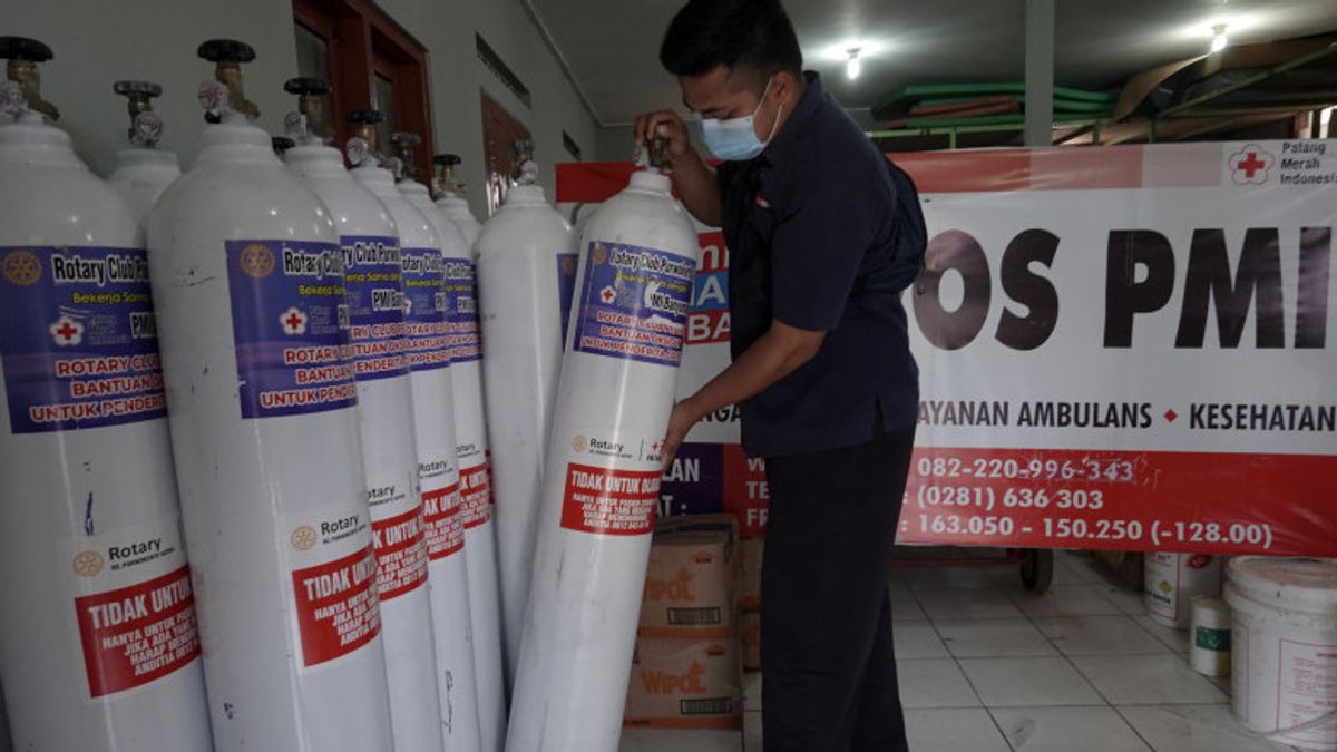 Meet Oxygen Needs, Ganjar Suggests Hospitals In Central Java Demolish Gate