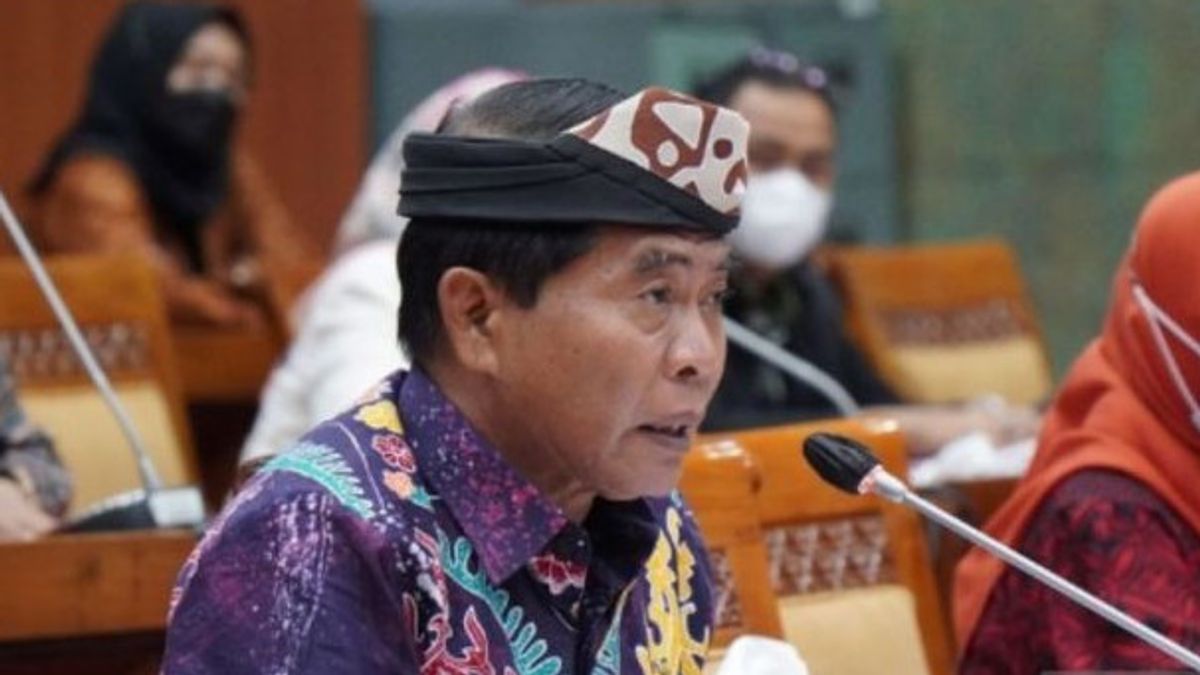 North Kalimantan Governor Zainal Arifin Paliwang Struggles For Honorary Teachers To Become PPK