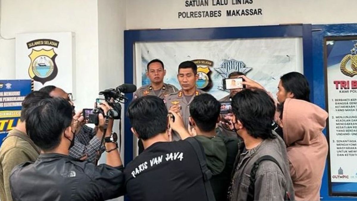 Viral Pajero Pakai Strobo Ugal-ugalan Bikin Pemotor di Makassar Jatuh, Anak Pimpinan DPRD Sulsel Ditilang