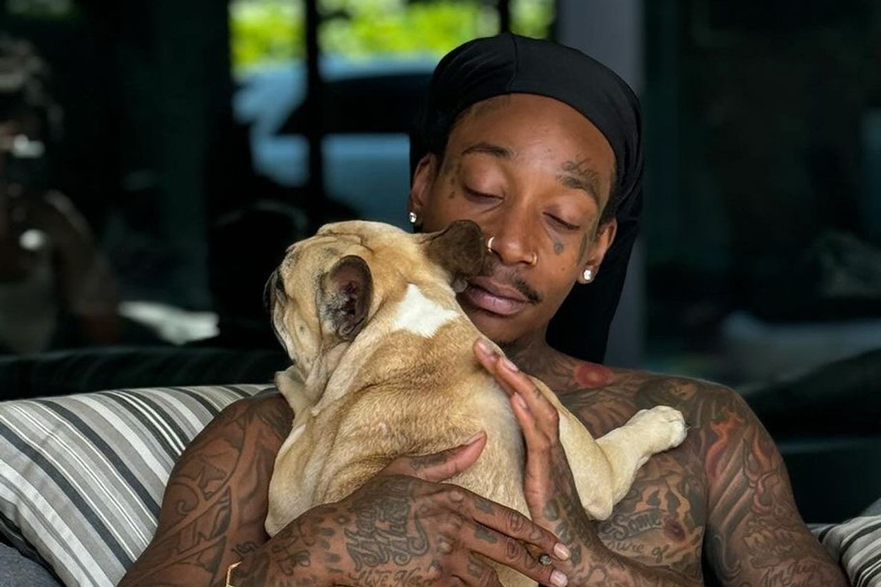 Wiz KhalifaがPVで煙草を吸ったライター（本物