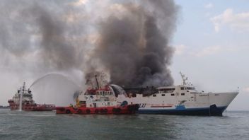 KM Kirana I Burns in Semarang Waters, All Crew Survived