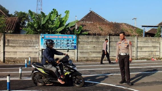 Get Ready! Starting Monday The Surakarta Police Will Implement New Regulations For The Two-SI SIM C Wheel Practice Test