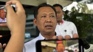 腐败的,KPK要求选举性政党选择公职候选人