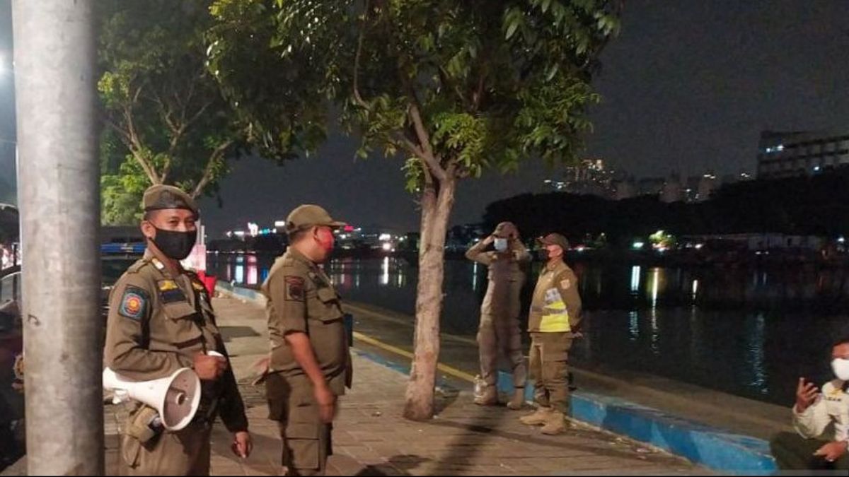 Satpol PP Patroli di 35 Lokasi Rawan Tawuran Remaja di Surabaya