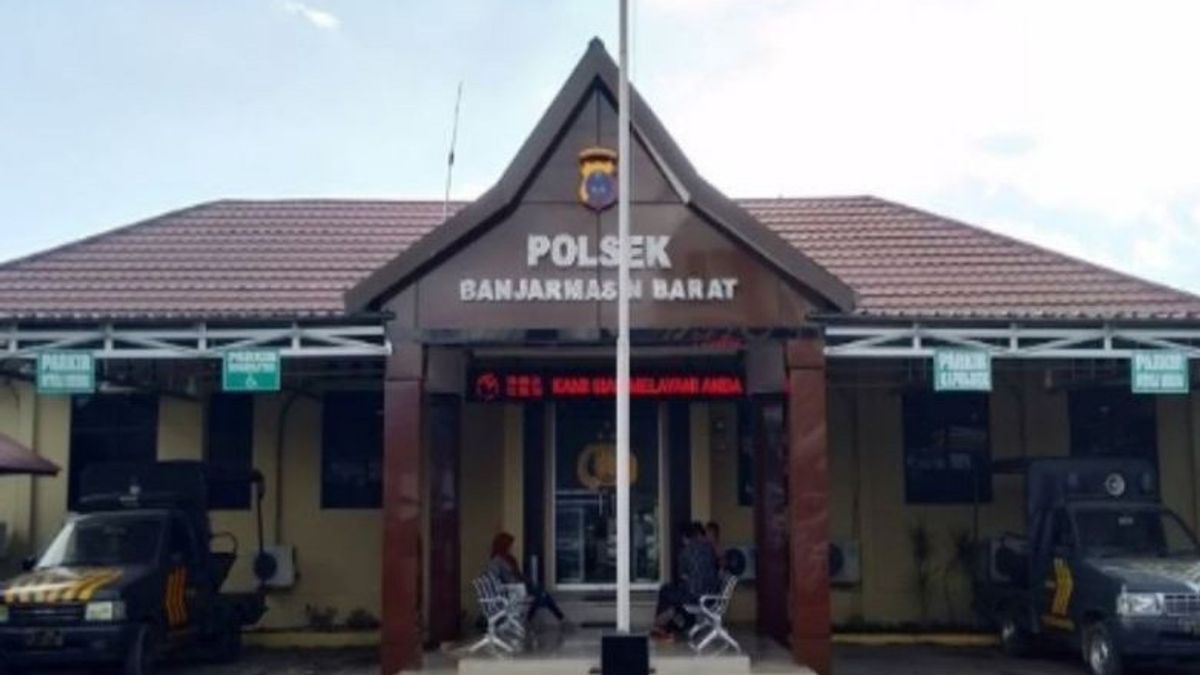    Polisi Buru Sekelompok Remaja Hancurkan Poskamling di Banjarmasin