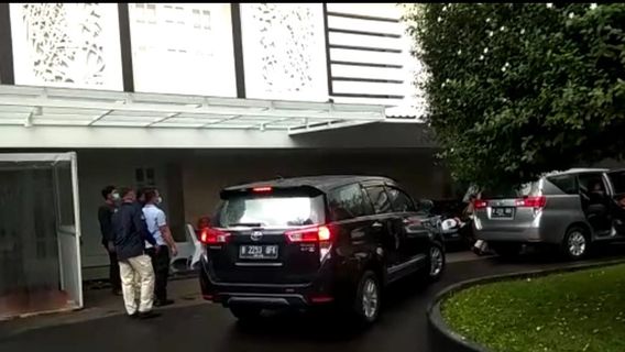 Geledah Rumah Menteri Edhy, Apa yang Dibawa KPK?