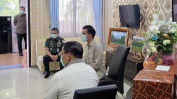 نائب الرئيس جبران جينغوك SBY في مستشفى غاتوت سوبروتو