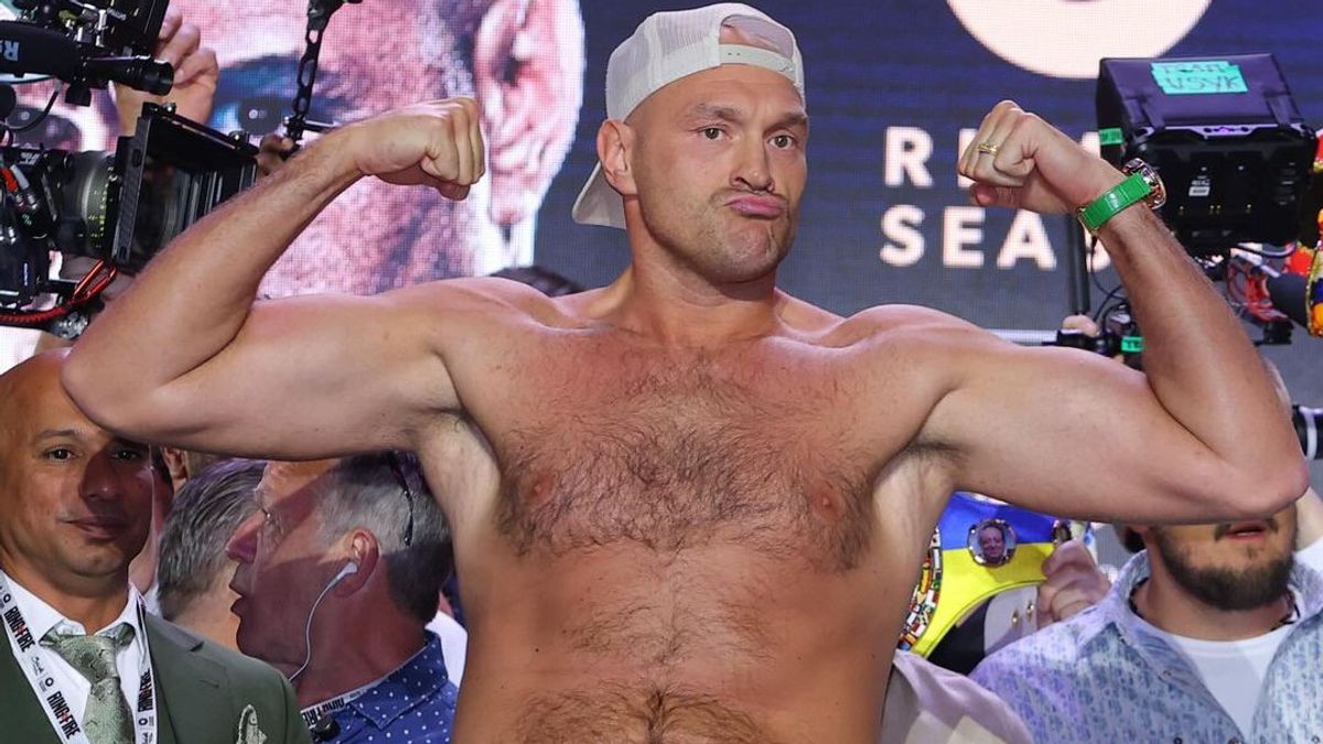 Tyson Fury Signs A Change In Tactics For Ulksandr Usyk's Rematch