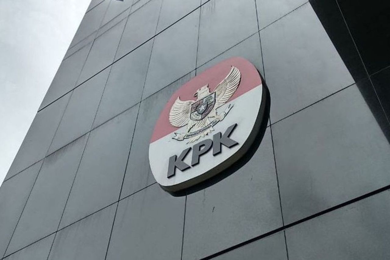 2カ所を検索、KPKシタ汚職事件文書知事スルセル・ヌルディン・アブドゥッラー