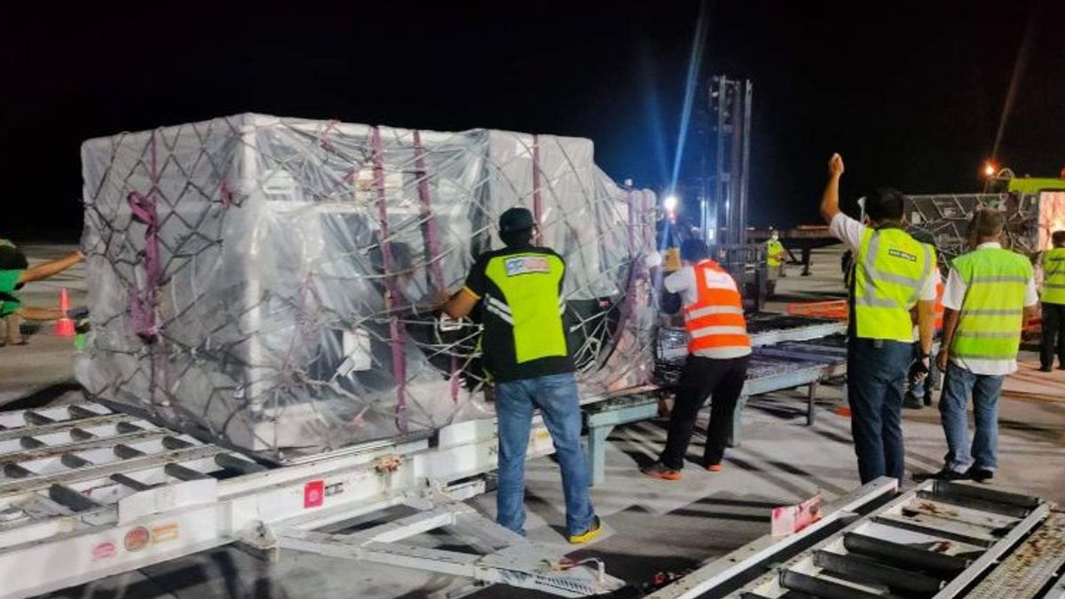 Logistics World Superbike Pertamina Mandalika Circuit Est Arrivé à L’aéroport International De Lombok, Gouverneur De NTB: Nous Prions Pour Que Tout Se Passe Bien