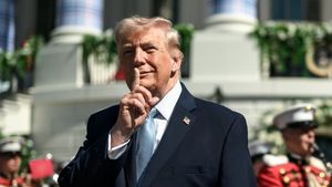 Trump “Serang” Influencer Sayap Kanan Pecundang, Media Difitnah Sebarkan Berita Palsu