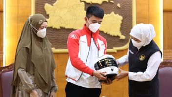 Wakili Indonesia di Ajang Moto3 GP, Gubernur Khofifah Doakan Mario Suryo Aji Jadi Pemenang 