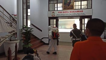 Sebagian Pegawai Terpapar COVID-19, Balai Kota Makassar Didisinfeksi Usai Ditutup