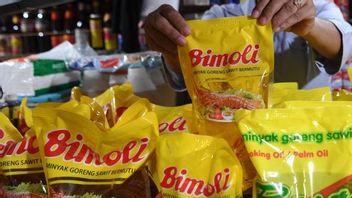 سعر زيت الطهي بيمولي من تكتل أنتوني سالم يصل إلى 24,000 روبية إندونيسية للتر الواحد في أمبون