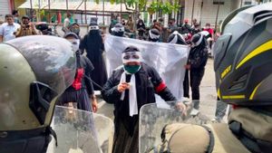 Empat Satpol PP dan 1 Mahasiswa Luka Akibat Demo Ricuh di Aceh Barat