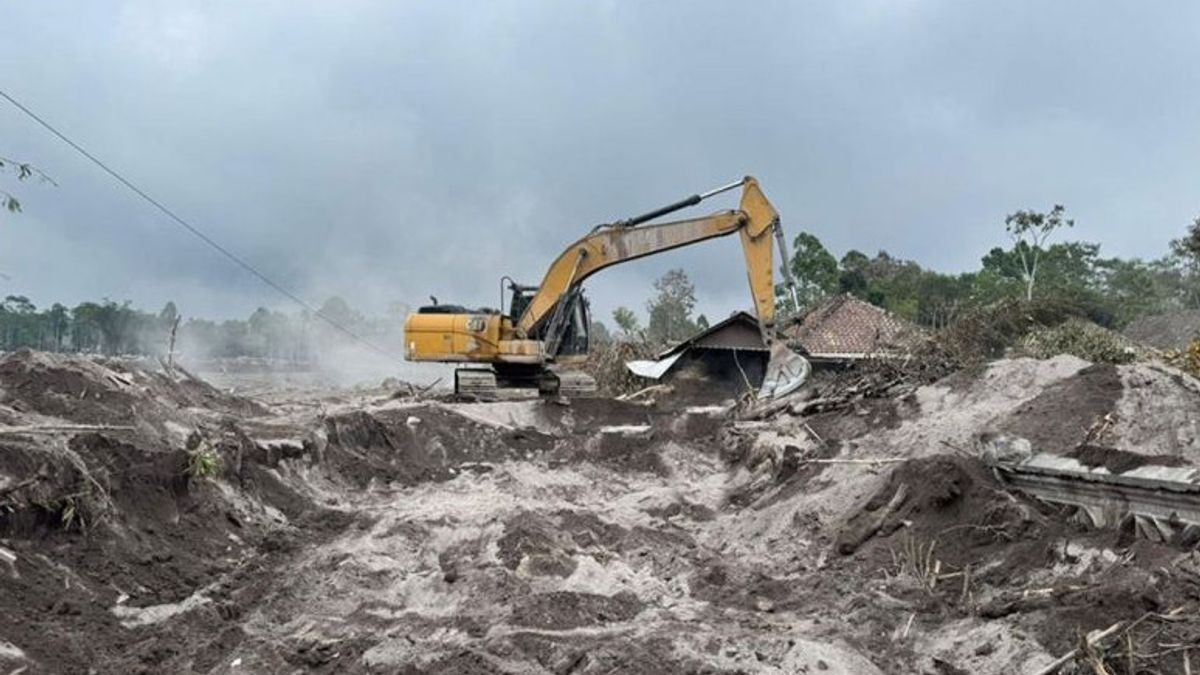 Update Erupsi Semeru: 35 Kali Letusan Hari Ini, Seribu Warga Masih Mengungsi