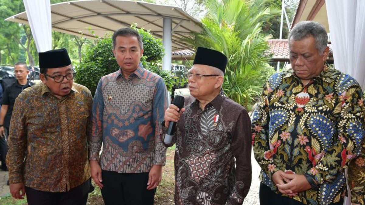 副总统表达中国企业家对印尼清真产品资助的兴趣