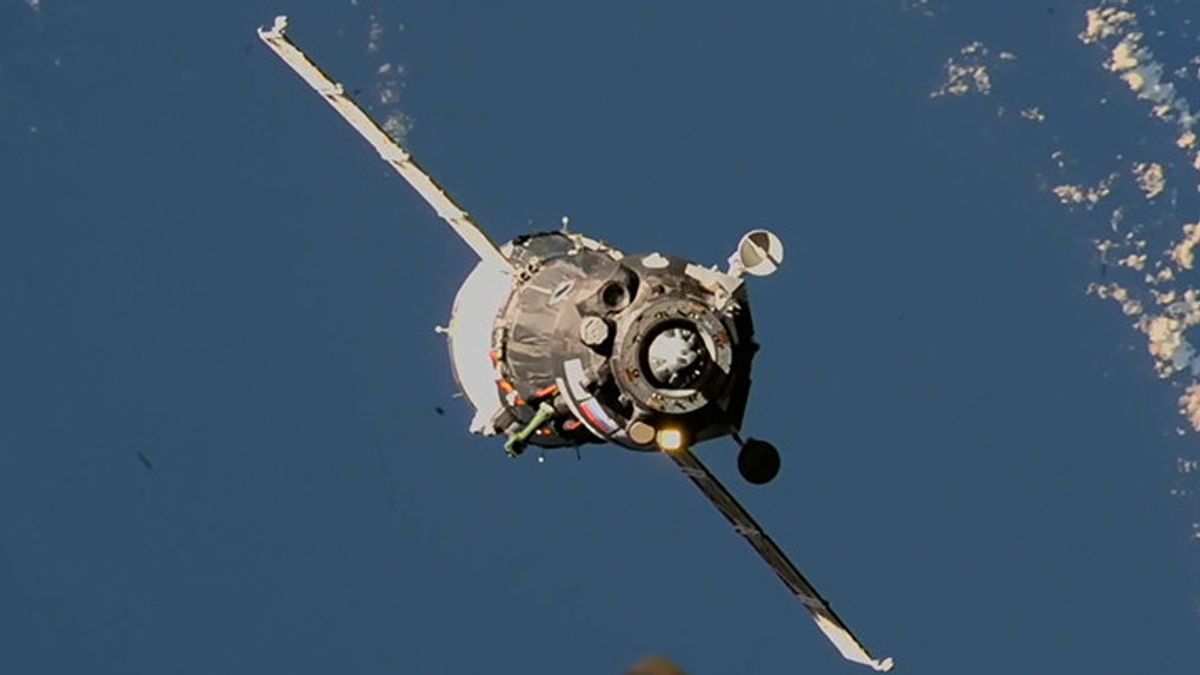 Roscosmos Sebut 'Cacat Manufaktur' Penyebab Terjadinya Kebocoran Pendingin pada Pesawat Ruang Angkasa di ISS