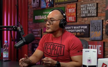 Akhirnya, Deddy Corbuzier Minta Maaf dan Turunkan Video Podcast Pasangan LGBT