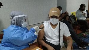 Penerima Dosis Kedua Vaksin COVID-19 di RI Capai 142,52 Juta Orang