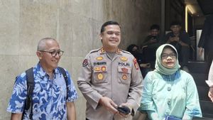 Pihak Keluarga Almarhum Arya Daru Berikan Sejumlah Data ke Polda Metro Jaya