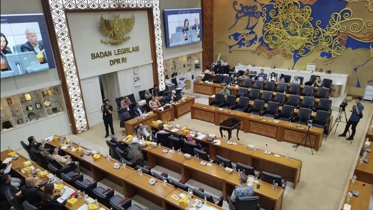 ハッジ財務管理法案、DPRのBaleg、PKBHの議案、大統領に直接責任を負う