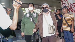 Akhirnya WN Singapura Pemilik KTP Bodong yang Jadi Dosen di Tulungagung Dideportasi