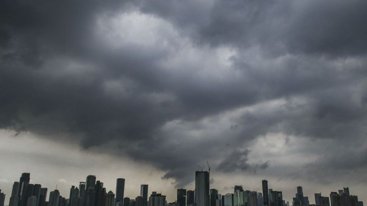 BMKG 天気予報: インドネシアの主要都市の多くは、雷を伴う雨を経験します 5 11 月