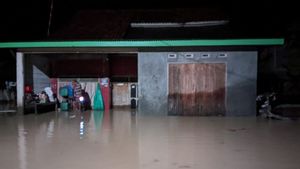  Banjir di Biak Numfor Hanyutkan 3 Perahu dan 1 Speedboat Terbawa Arus