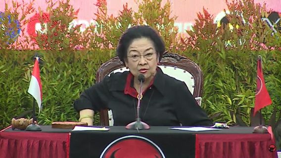 听到pdip想要被扣押,megawati:gile!我想再次成为凯图姆