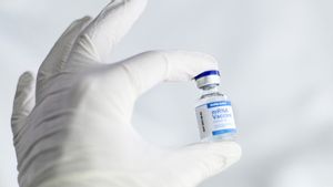 Pakar China Sebut Vaksinasi COVID-19 Mampu Atasi Omicron