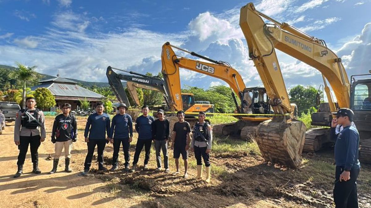 Polisi Sita 6 Ekskavator yang Penambang Ilegal di Bombana