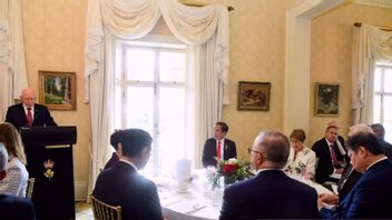 Sitting Around The Round Table, Jokowi, PM And Governor General Of Australia Eating Day Together