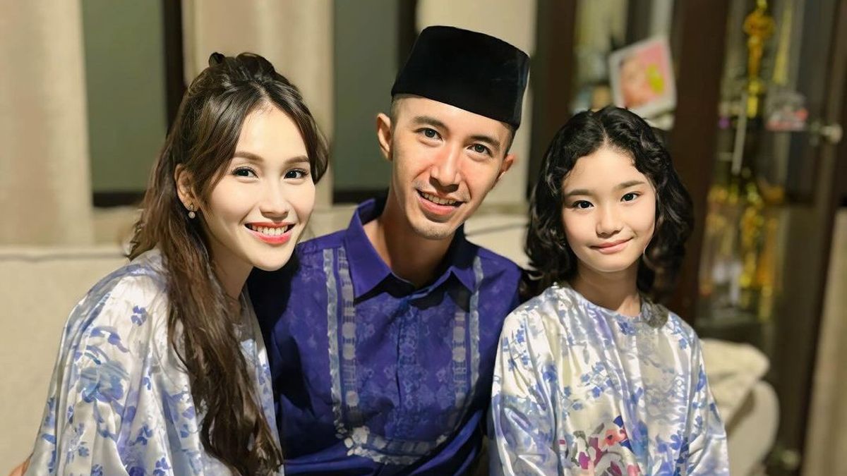 Not Married, Rozak's Father Has Asked Many Grandchildren To Ayu Ting Ting And Muhammad Fardhana