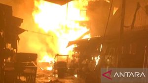 Kebakaran Melalap Puluhan Rumah Kampung Nelayan di Sumsel, Api Baru Bisa Dipadamkan Malam Hari