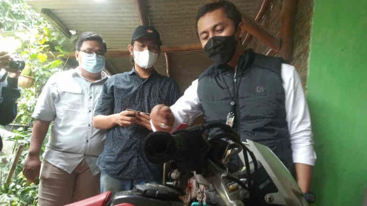 Indramayu الشرطة Ringkus نقابة لصوص الدراجات النارية في العمل في 44 مسرح الجريمة