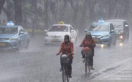 Hujan Petir Ancam Sejumlah Kota Besar di Indonesia Hari Ini