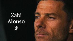 アロンソがチェルシーの新しい監督に就任
