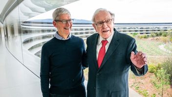 Warren Buffett: Tim Cook Hasilkan Lebih Banyak Uang untuk Berkshire daripada Saya Sendiri