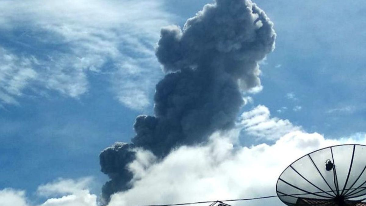 マラピ山が再噴火