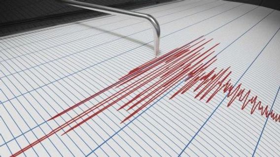 巴亚万丹的M级5.3级地震，Ciputat的剧烈震动，感觉到Ciancur 