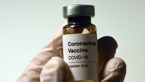 Vaksin Berbayar: Ditolak DPR, Ditunda Kimia Farma
