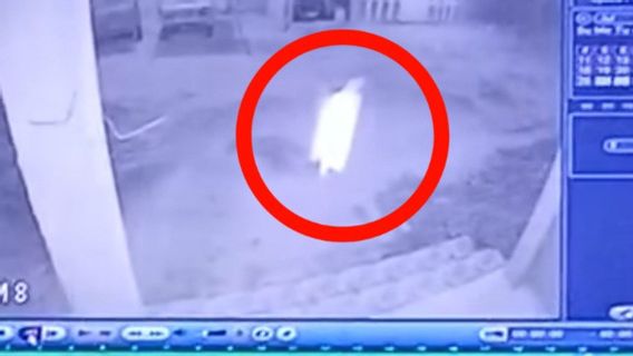 Warga Batu Bara Sumut Heboh Sosok Mirip Kuntilanak Terekam CCTV, Bupati: Bukan Hantu, Itu Manusia