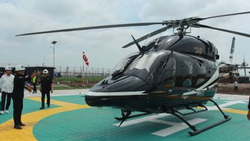 Has A Flying Taxi Service, Soekarno-Hatta Airport 11-12 With John F Kennedy New York