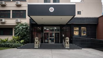 China Balas Menutup Kantor Konsulat AS di Chengdu Pasca Penutupan Konsulat China di Houston