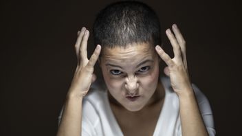 Swearing And Curses Effectively Reduce Pain In The Body