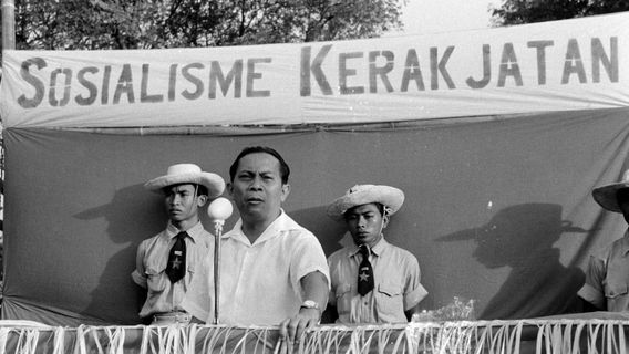 苏坦·萨赫里尔(Sutan Sjahrir)在1955年大选中赢得PSI的精英和失败运动