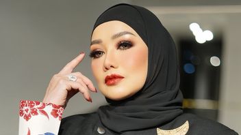 التسلسل الزمني لرضا أرتاميفيا تم سحبها من قبل قضية الاحتيال الماسي المزعوم ، بدءا من الحاجة إلى أموال كبيرة