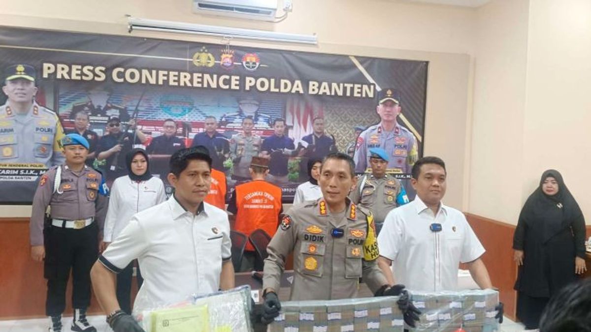 كشفت شرطة بانتين الإقليمية عن قضية الفساد في برنامج إندونيسيا بينتار ، خسرت الدولة 1.3 مليار روبية إندونيسية
